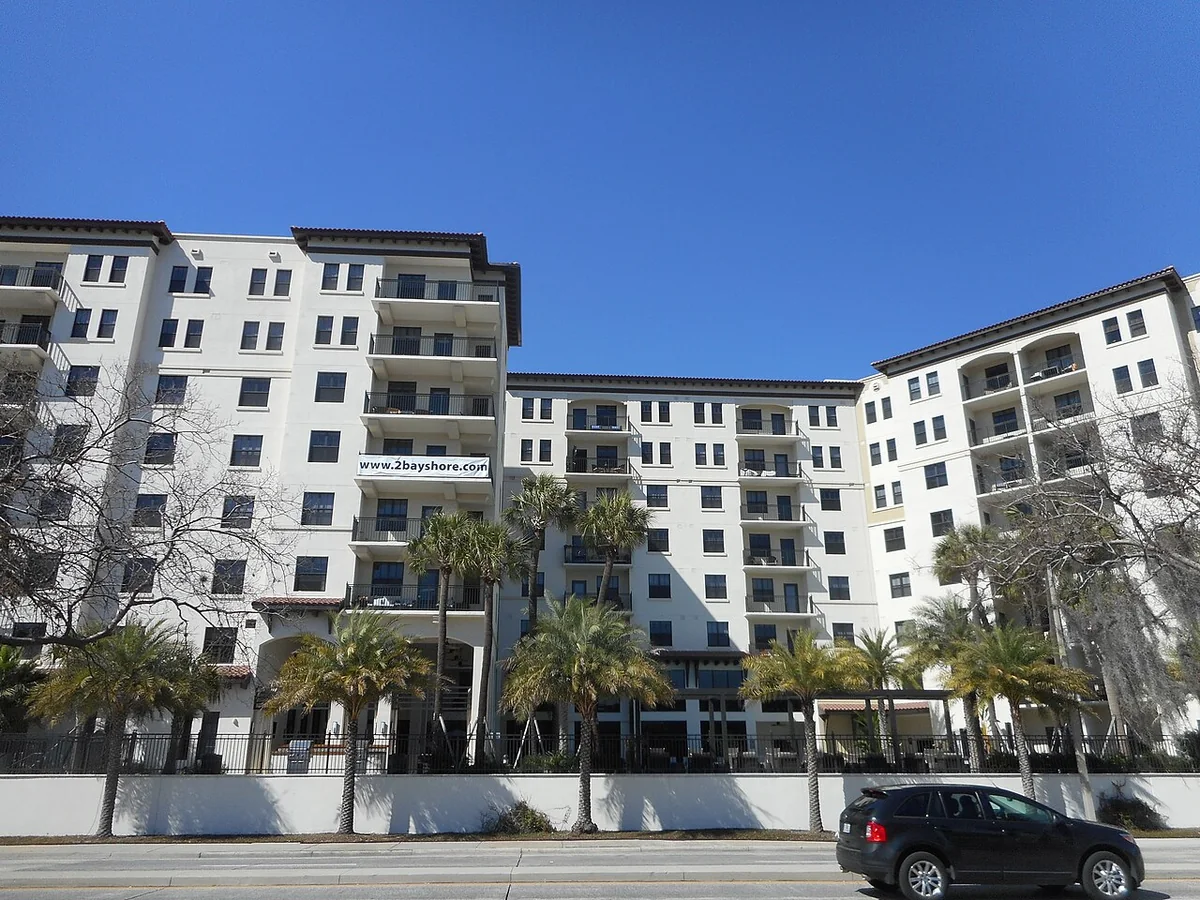 2Bayshore apartment building along Bayshore Boulevard near downtown Tampa, photographed in February 2016